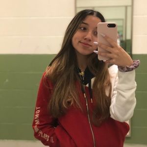 Meet your Posher, Emily